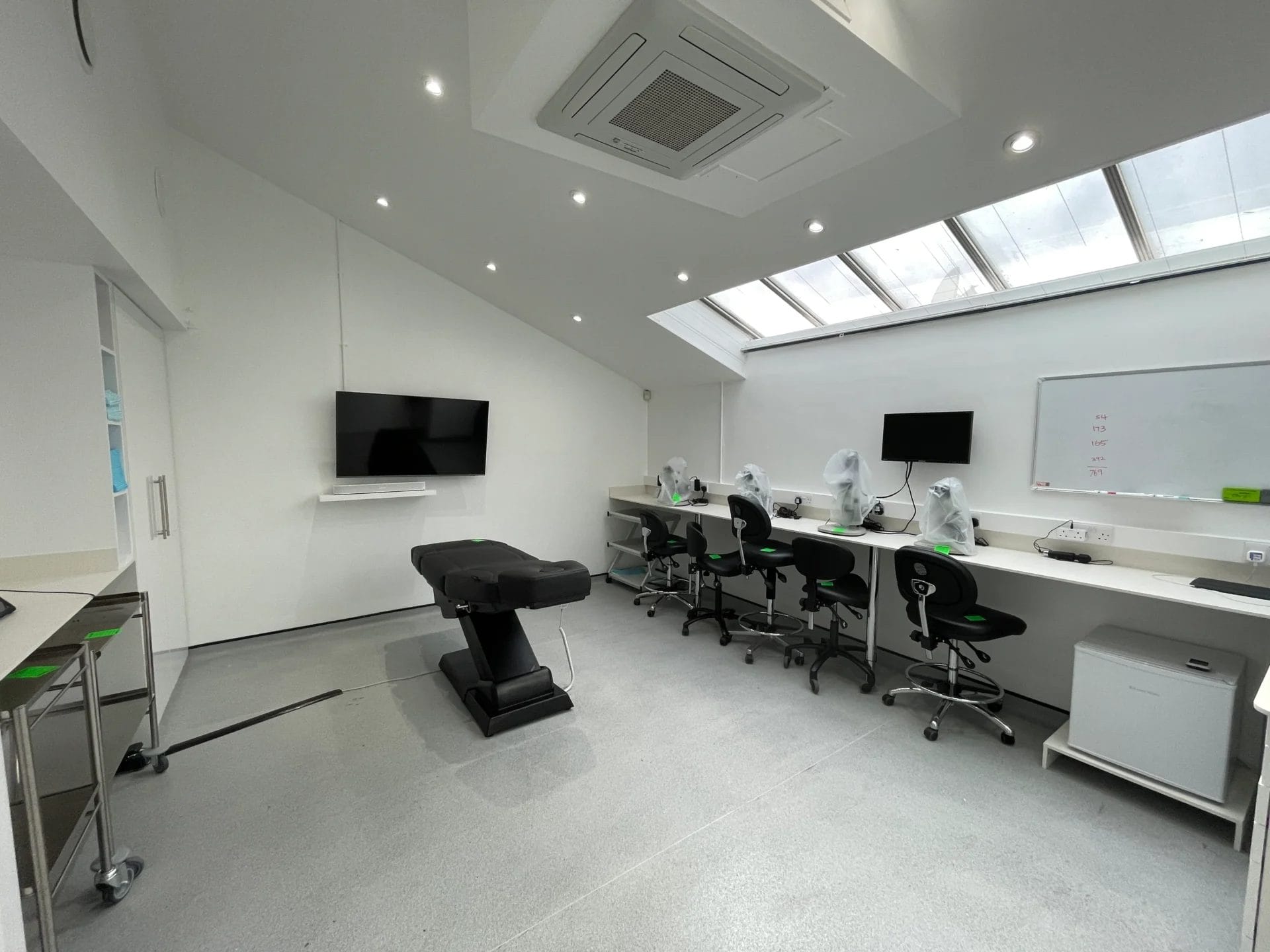 VIP hair transplant clinic private room